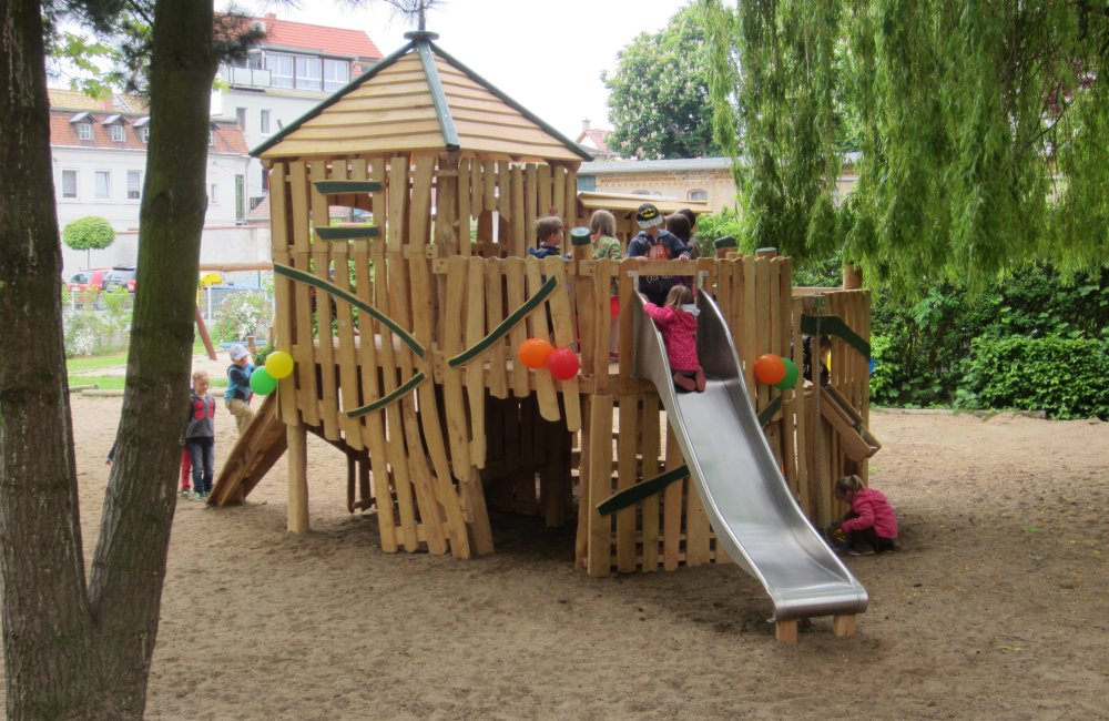 B-8 Spielanlage Wuselhaus Katalog Homepage 2 .jpg