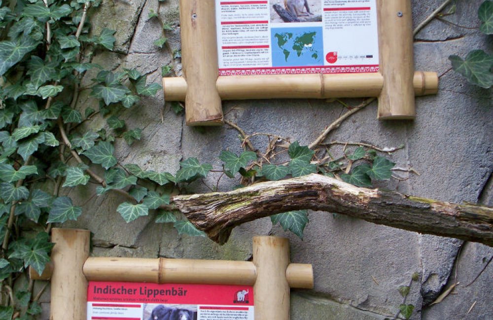 Infoschilder aus Bambus, Zoo Leipzig