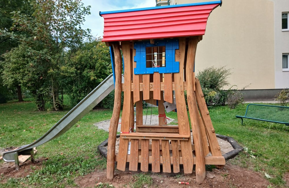 E-23 Spielhaus Ellernweg 2 .jpg