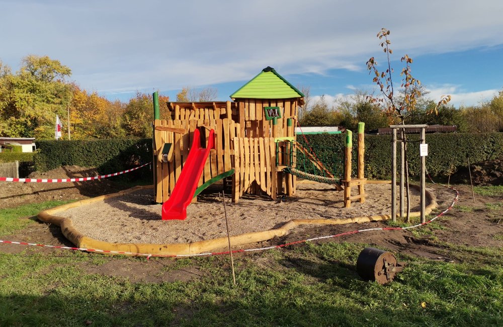 B-8 Spielanlage Wuselhaus Katalog Homepage 2 .jpg