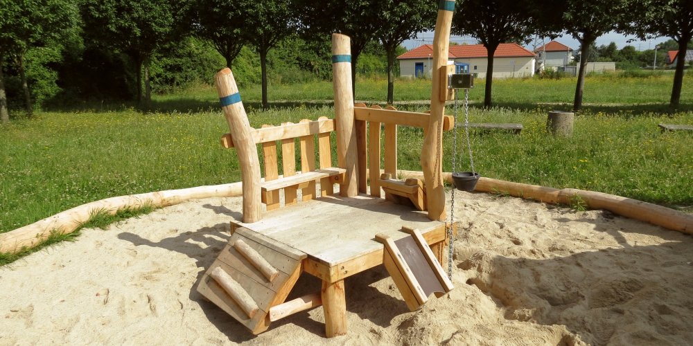 Holzwelten-heilemann-spielplatz-sandkasten-sandbaustelle-kesselshain-g2.jpg